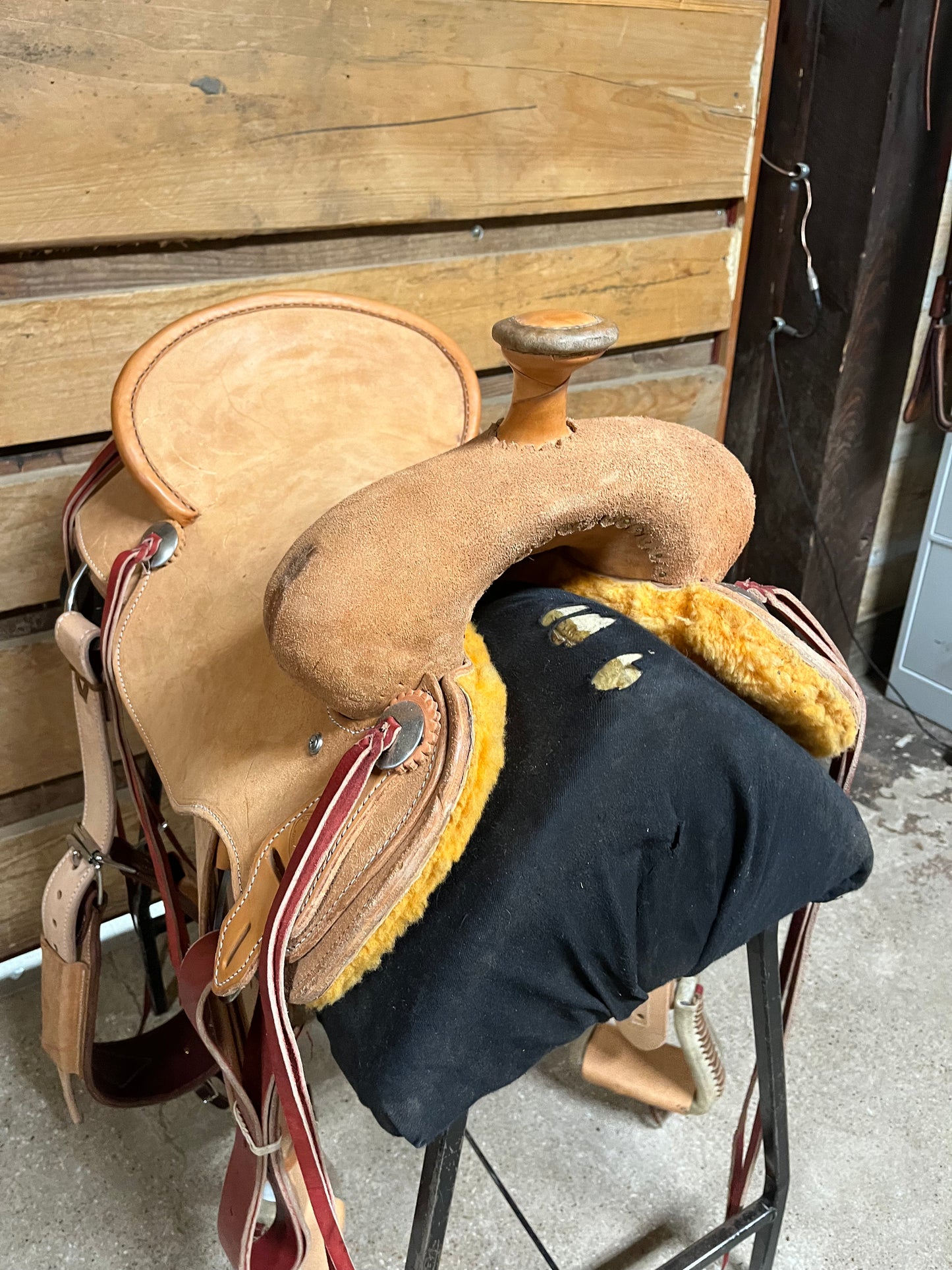 NEW Rocking T Ranch Saddle ISUSED1050